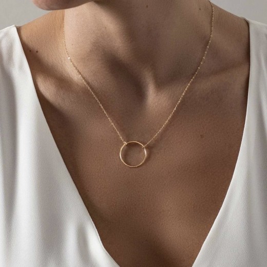 κολιε - κολιέ kolie bantouvani κόσμημα γυναικείο ασήμι χρυσό μίνιμαλ απλό κύκλος διακριτικό ευκολοφόρετο